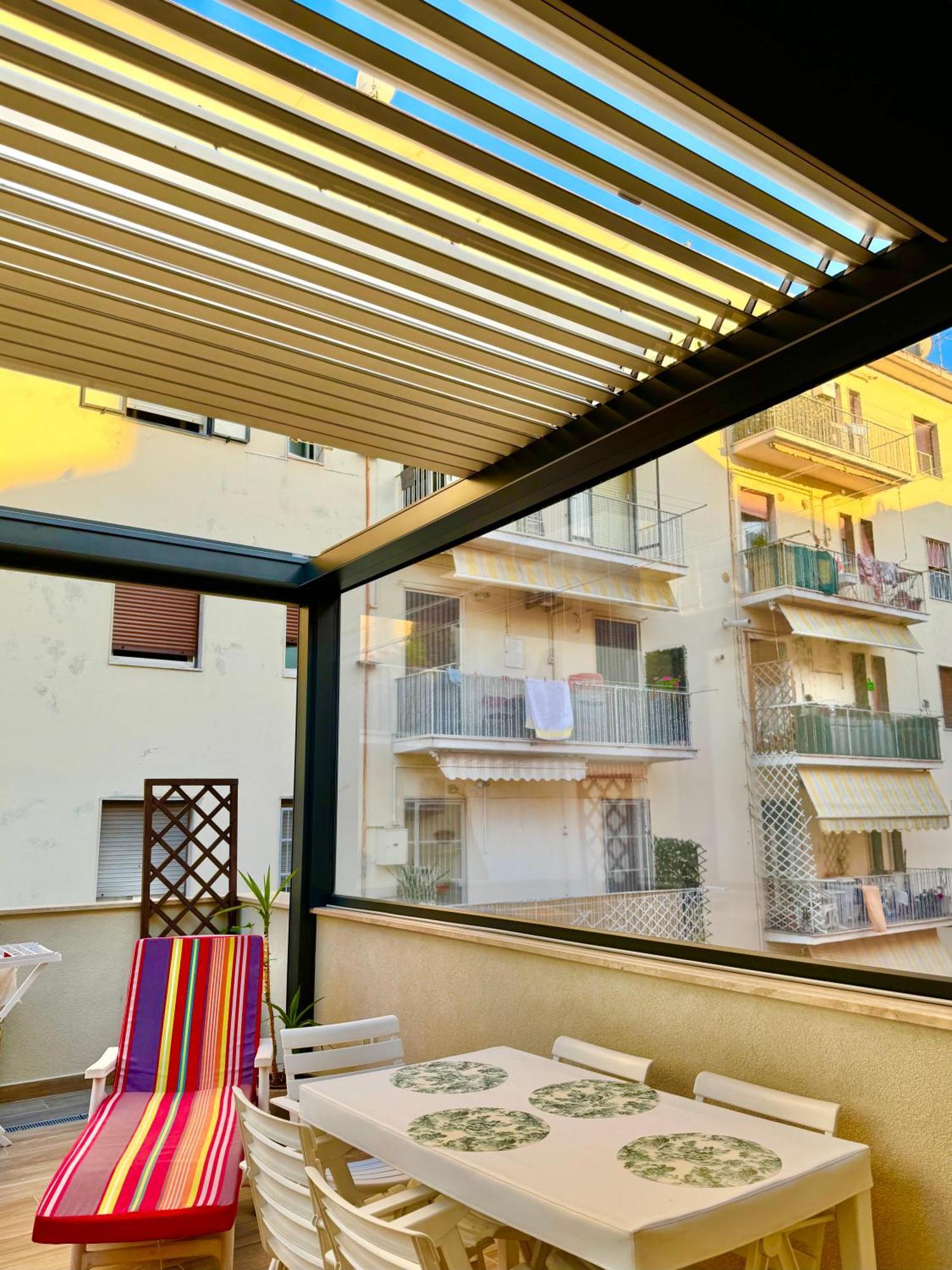 Pescara Centro Silenzioso E Confortevole Con Terrazzo Bioclimatico A 2 Minuti Dal Mare Exterior foto